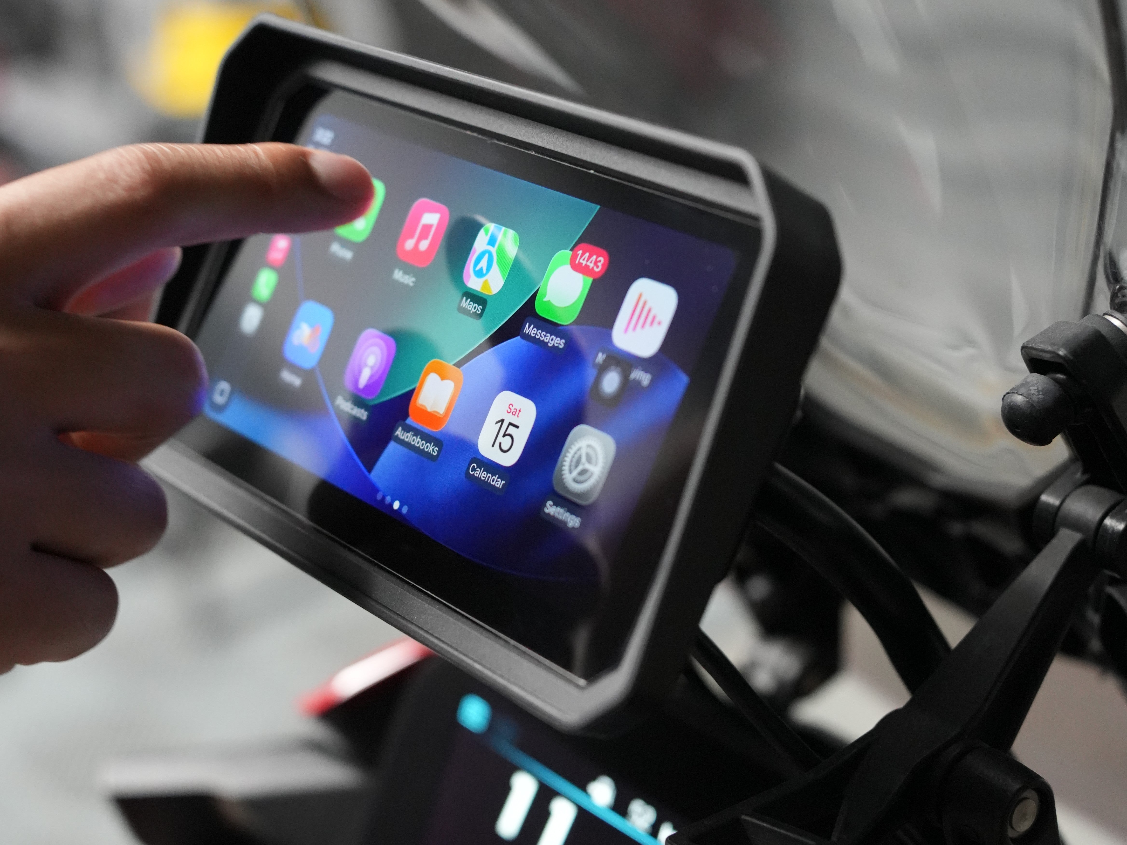 Modern Rider Essentials: Choosing the Right Smart Gear for Your Ride